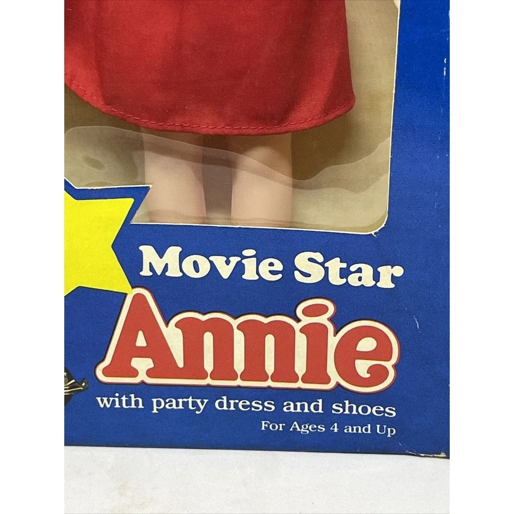 Vintage The World of Annie Movie Star 11